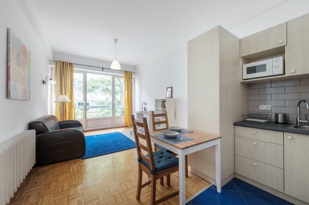 Friends Avenue Apartment Варшава Екстериор снимка